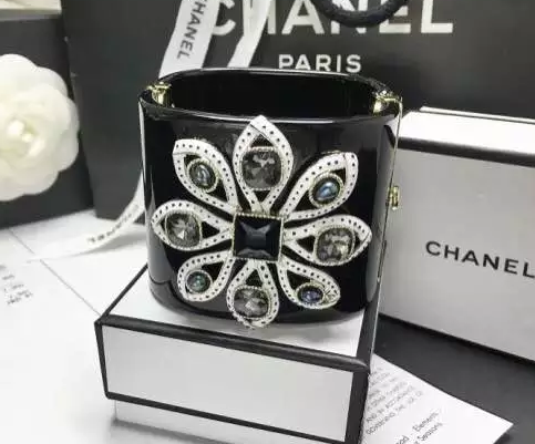 Wholesale Brands Bracelets for Women-374