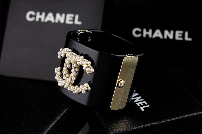 Wholesale Brands Bracelets for Women-389