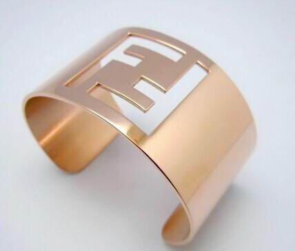 Wholesale Fashion Replica Fendi Bracelets-011