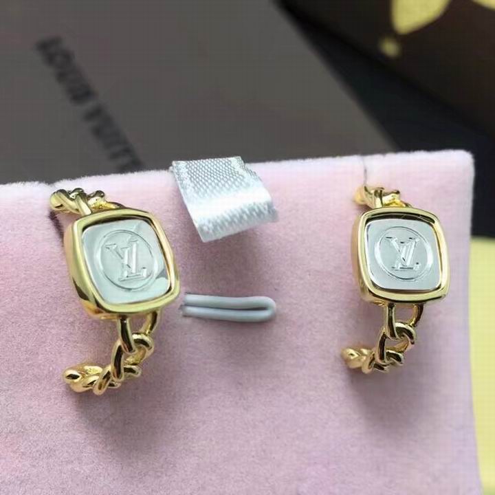 Wholesale Louis Vuitton Replica Earrings for women-052
