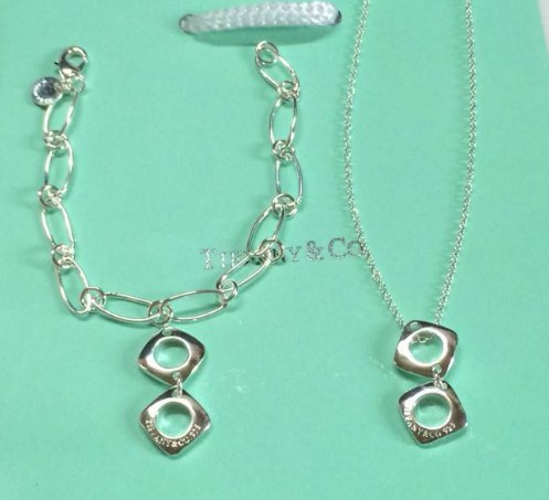 Wholesale Fashion Replica Tiffany & Co Jewelry sets for Women-223