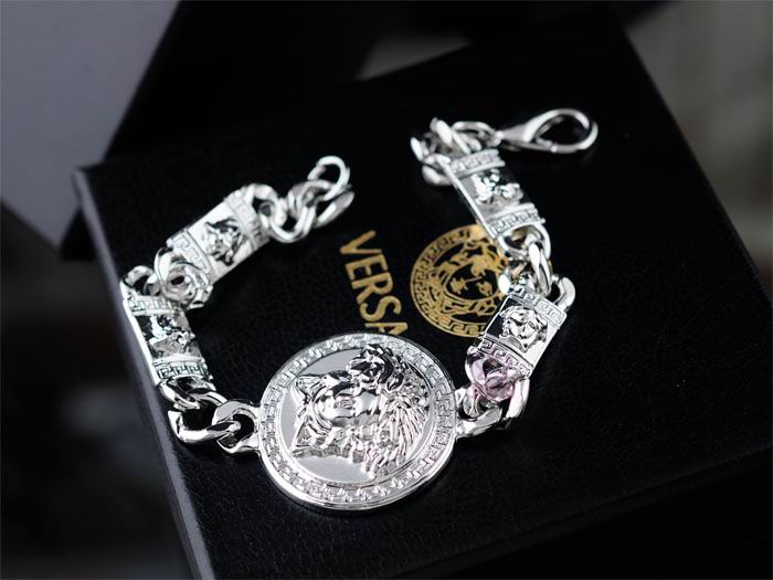 Wholesale Versace Bracelet Replica-033