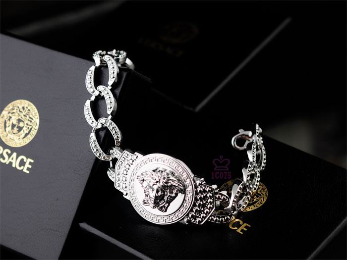 Wholesale Versace Bracelet Replica-036