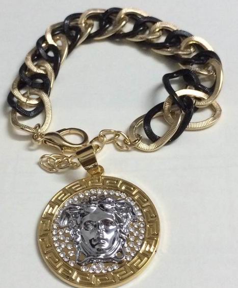 Wholesale Versace Bracelet Replica-049