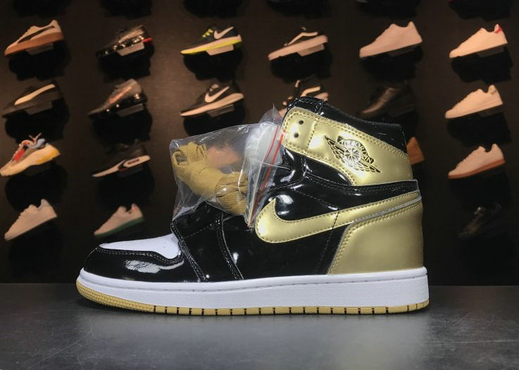 Nike Air Jordan 1 Retro High Basketball Shoes-063