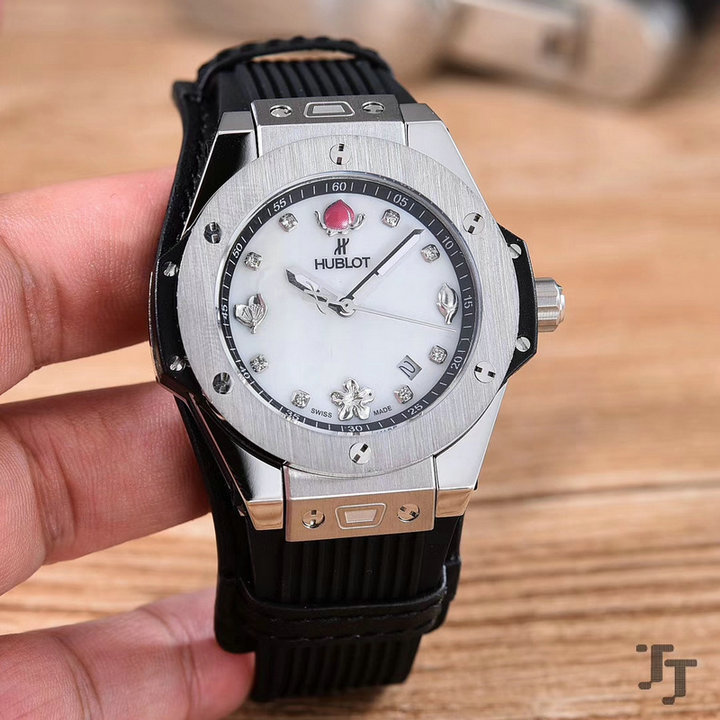 Wholesale Hublot Classic Fashion Watches for Cheap-033